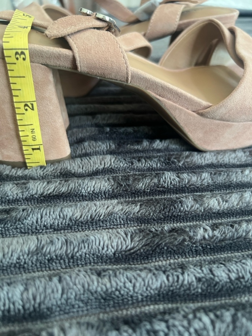 AEROSOLES Blush Suede Crisscross Slingback Sandals NWOT - Picture 5 of 5